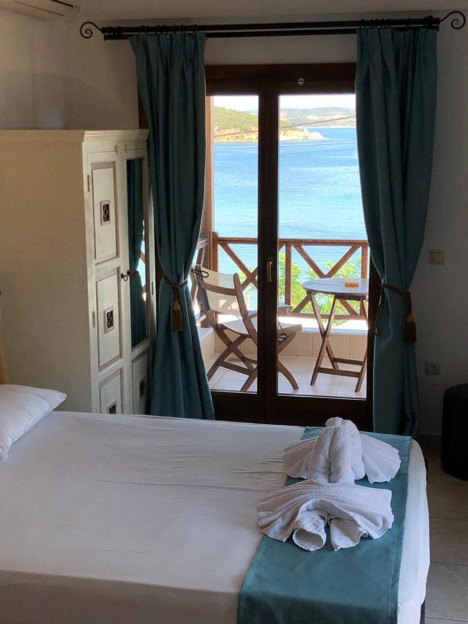 Pansion Pasalimani Hotel Ammouliana Buitenkant foto