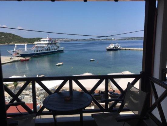 Pansion Pasalimani Hotel Ammouliana Buitenkant foto